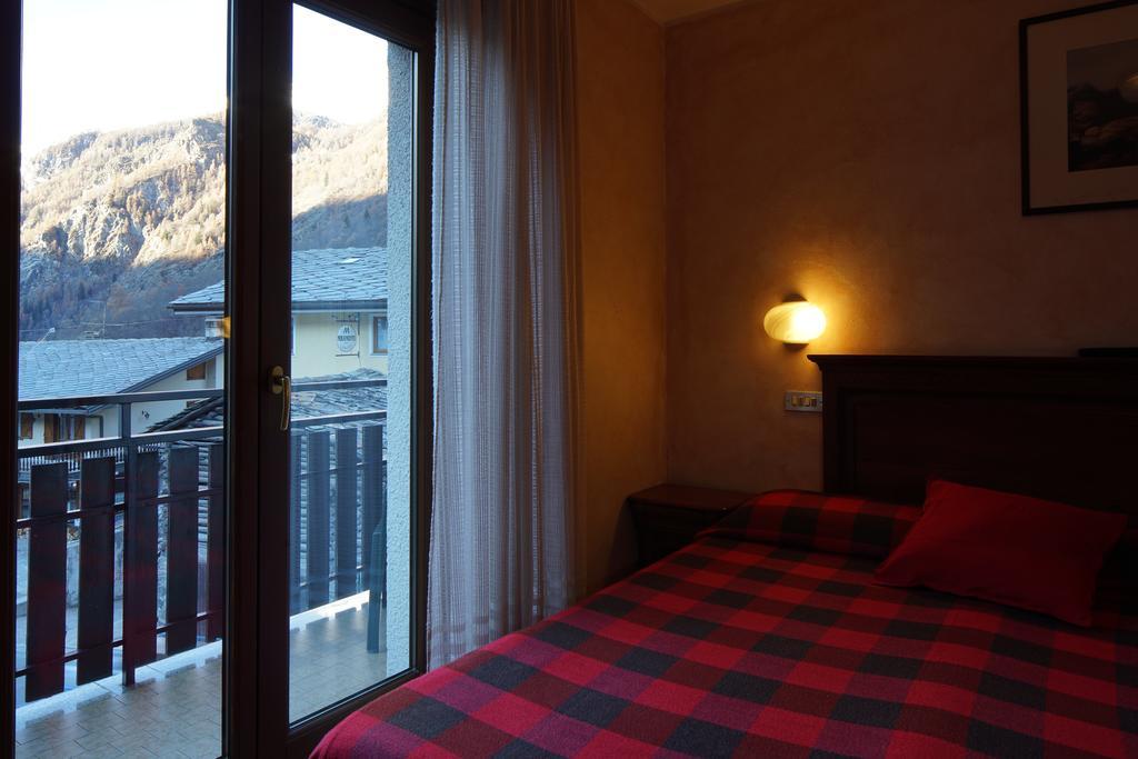 Hotel Al Caminetto Valtournenche Zewnętrze zdjęcie