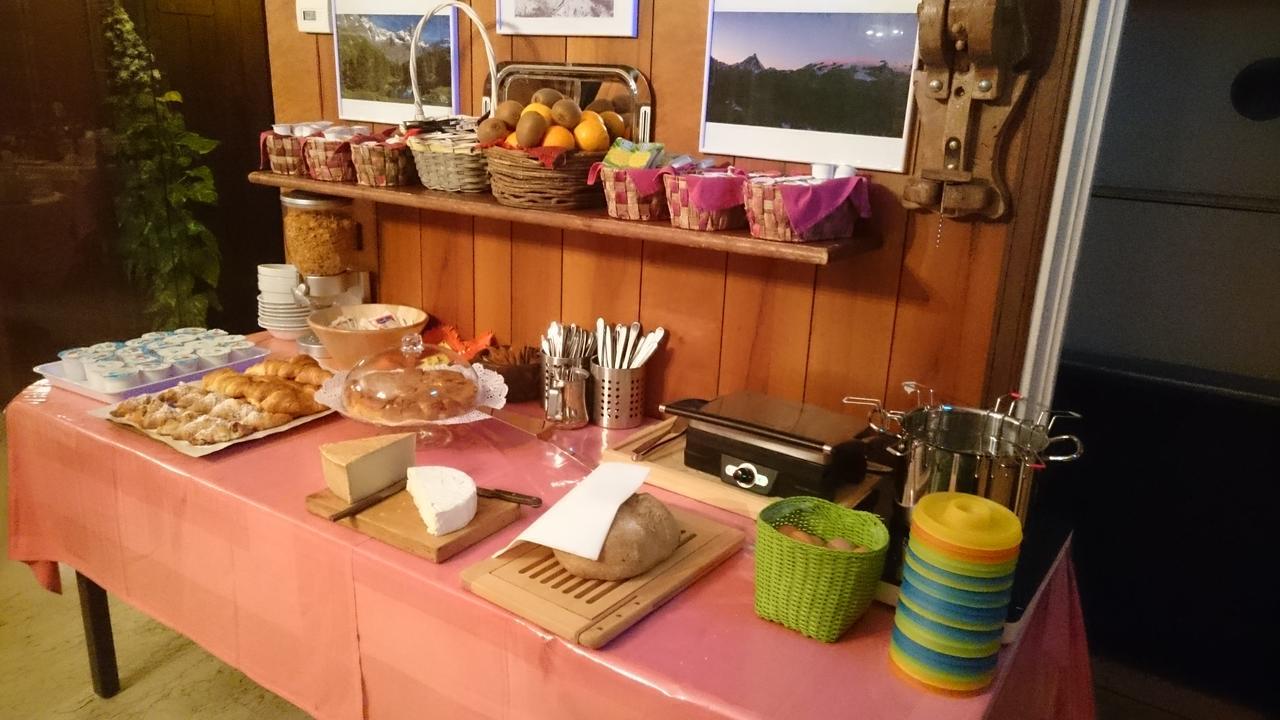Hotel Al Caminetto Valtournenche Zewnętrze zdjęcie
