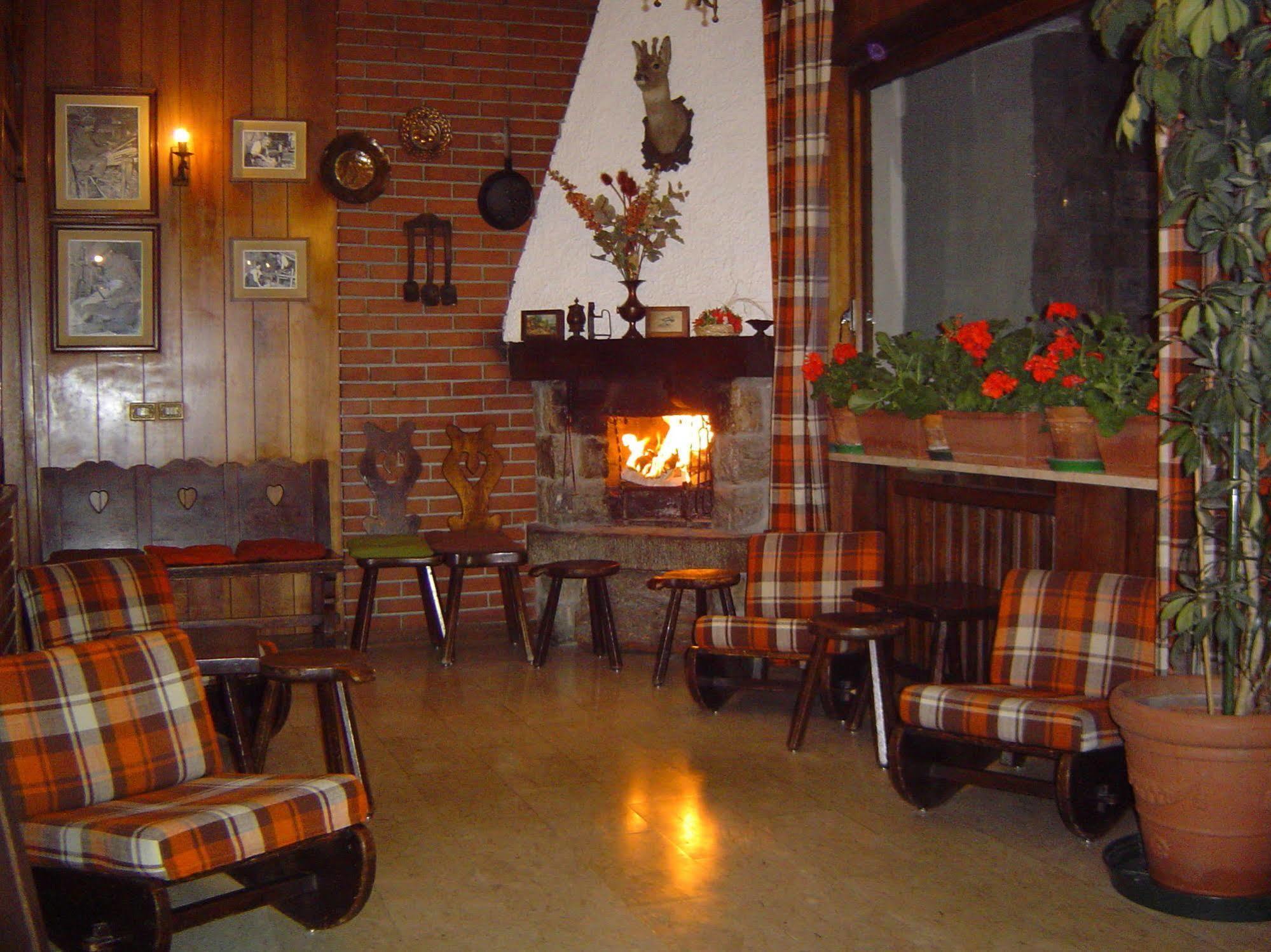 Hotel Al Caminetto Valtournenche Zewnętrze zdjęcie