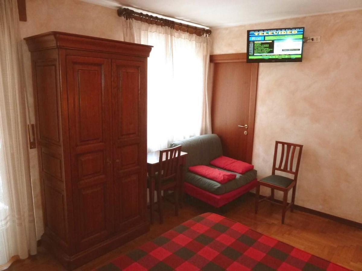Hotel Al Caminetto Valtournenche Pokój zdjęcie